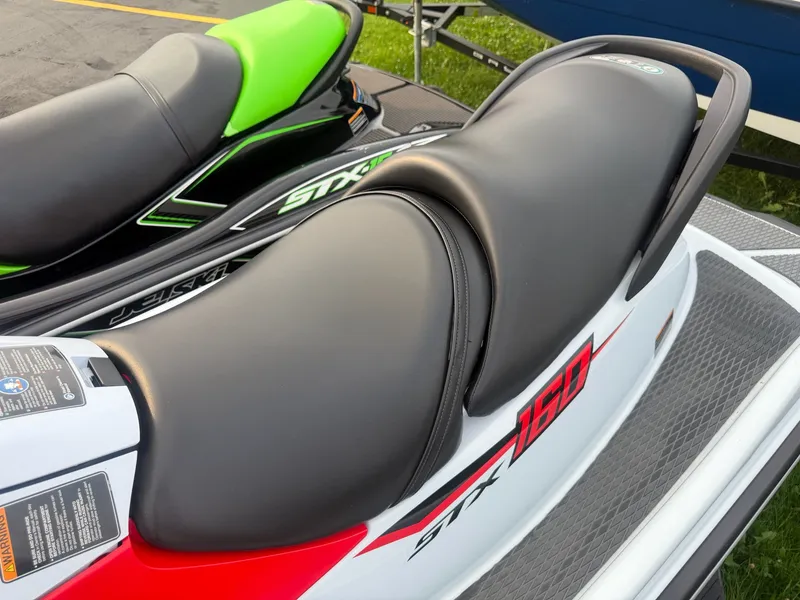 Slide: The Image of Kawasaki JET SKI STX 160 2021 - 5