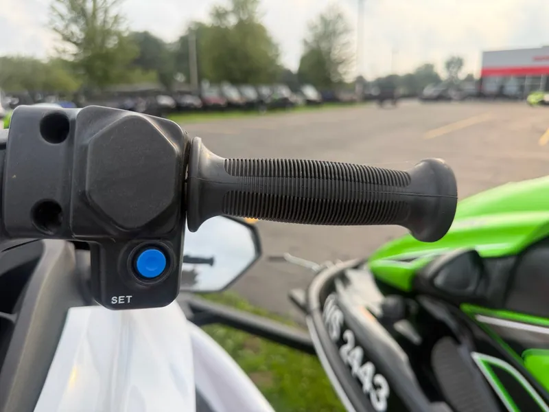 Slide: The Image of Kawasaki JET SKI STX 160 2021 - 7
