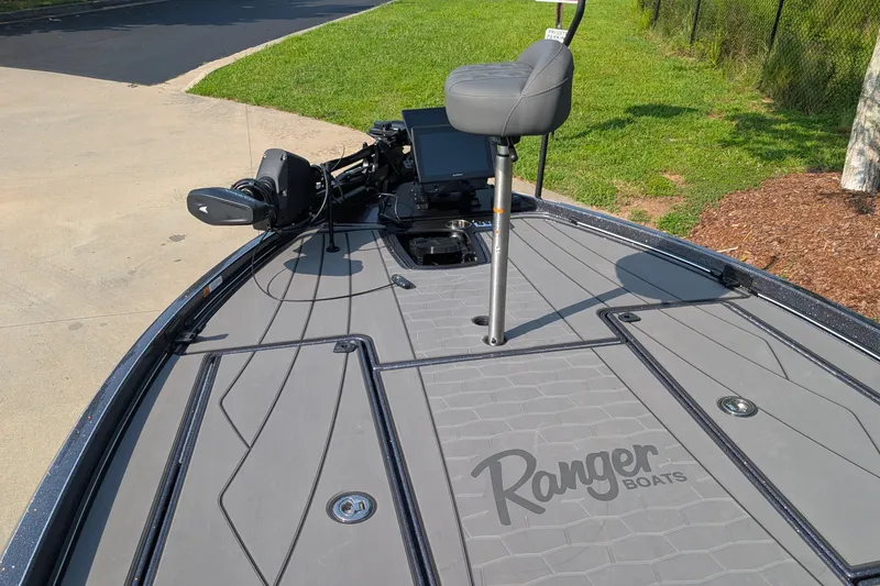 Slide: The Image of 2026 Ranger Z520R Ultra boat deck with seat and control panel. - 5