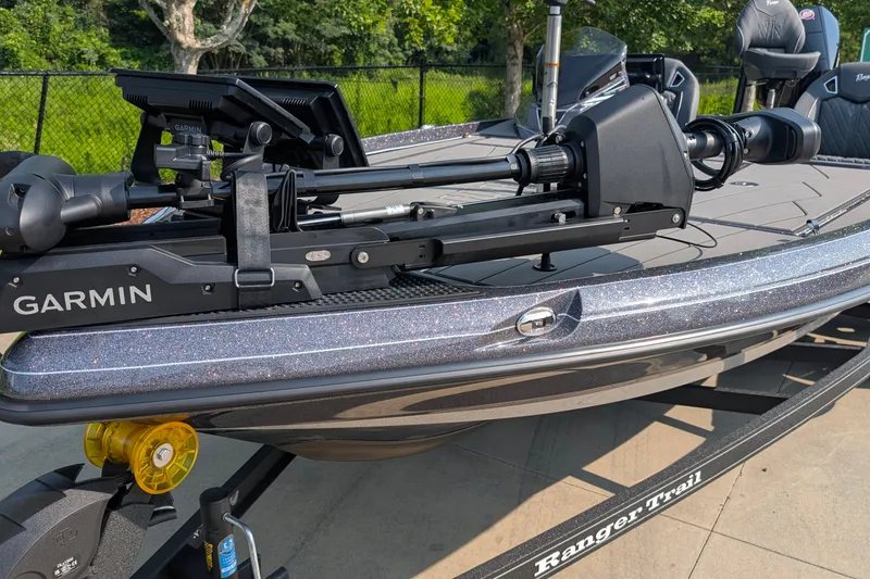 The Image of 2026 Ranger Z520R Ultra boat with Garmin equipment on trailer. - 0