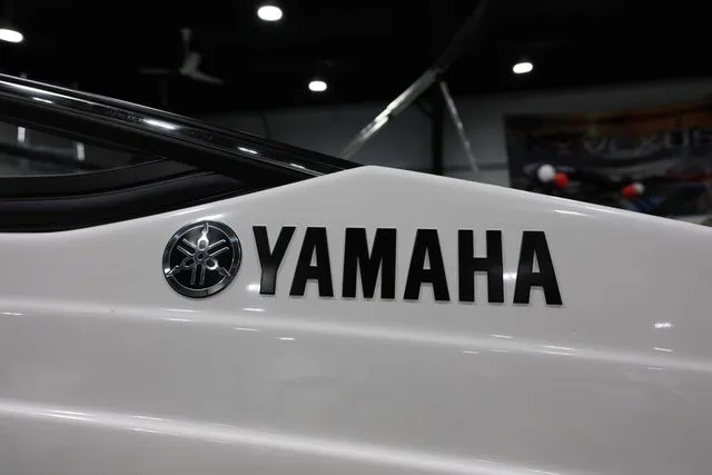 Slide: The Image of Yamaha SX195 2026 - 8