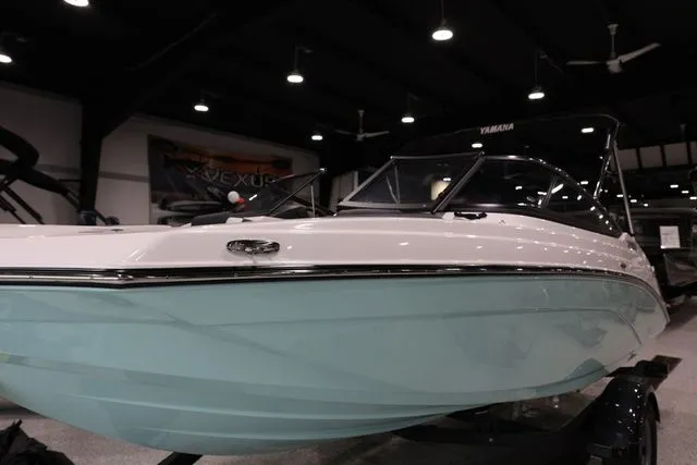 Slide: The Image of Yamaha SX195 2026 - 7