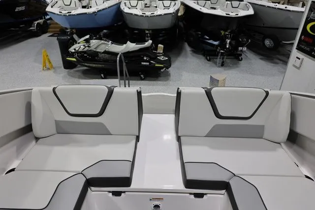 Slide: The Image of Yamaha AR220 2026 - 7