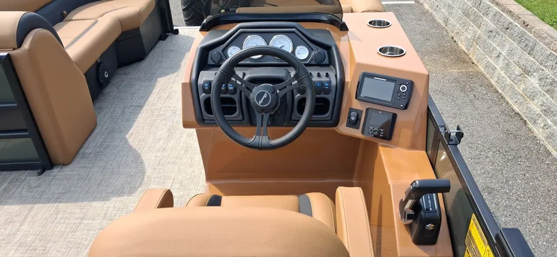 Slide: The Image of Bentley Pontoons Legacy 220 Swingback 2027 - 3