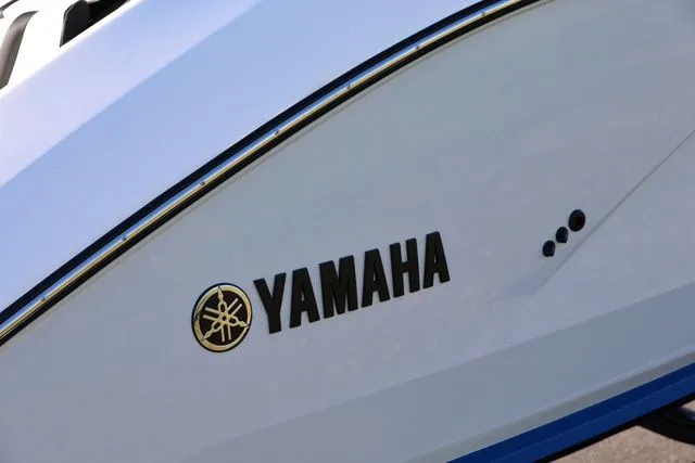 Slide: The Image of Yamaha 222SE 2026 - 30