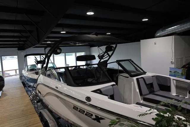 Slide: The Image of Yamaha 222XE 2026 - 18