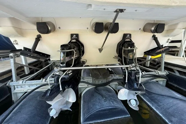 Slide: The Image of Rear view of a 2005 Formula 370 Super Sport boat's dual propeller system. - 4