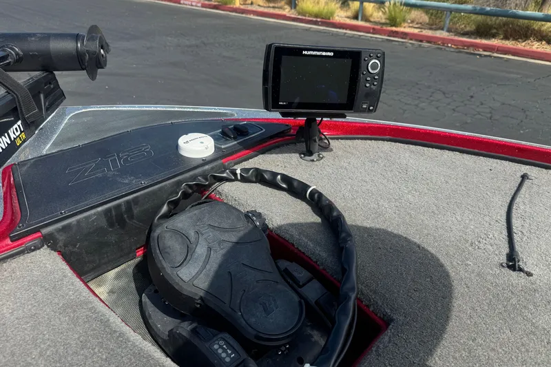 Slide: The Image of 2018 Nitro Z18 boat deck with Humminbird fish finder and Minn Kota trolling motor. - 10