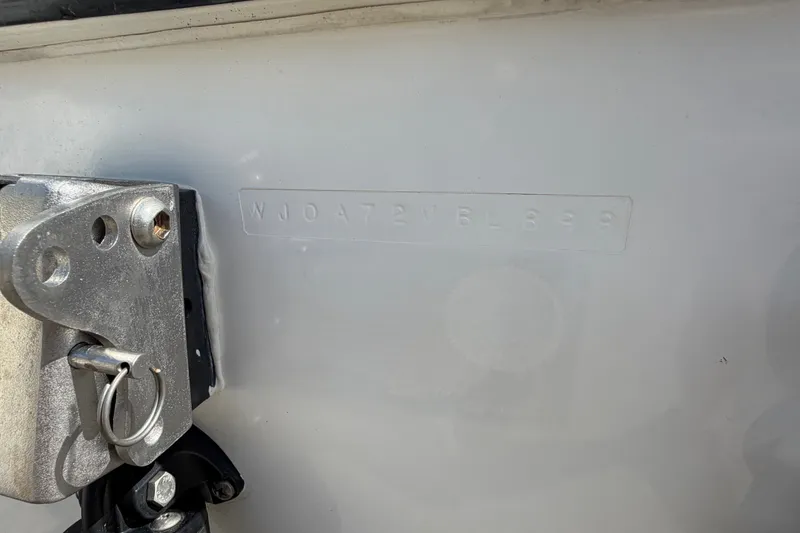 Slide: The Image of 1999 Robalo 2120 Center Console boat hull identification number (HIN) close-up. - 27