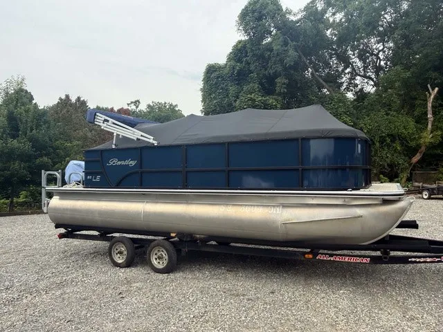 The Image of Bentley Pontoons Bentley 200 Cruise 2021 - 1