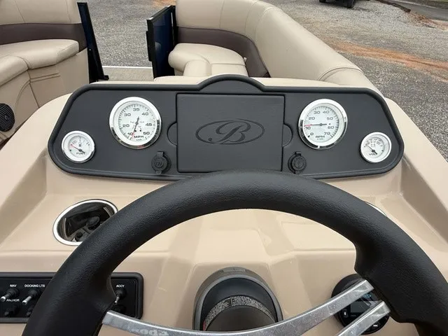 Slide: The Image of Bentley Pontoons Bentley 200 Cruise 2021 - 4