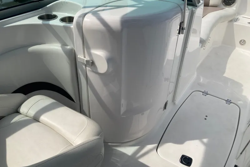 Slide: The Image of head and storage compartment- port side console - 11