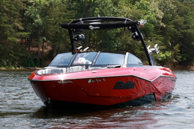The Image of Malibu Wakesetter 25 LSV 2023 - undefined