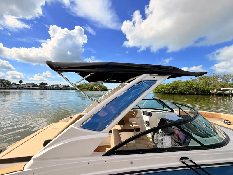 Slide: The Image of Sea Ray SDX 230 Outboard 2027 - 64