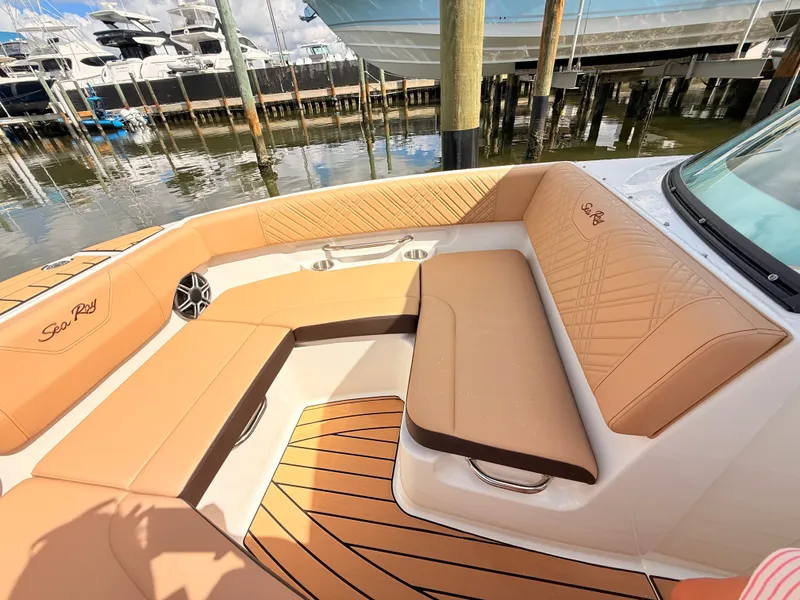 Slide: The Image of Sea Ray SDX 230 Outboard 2027 - 51