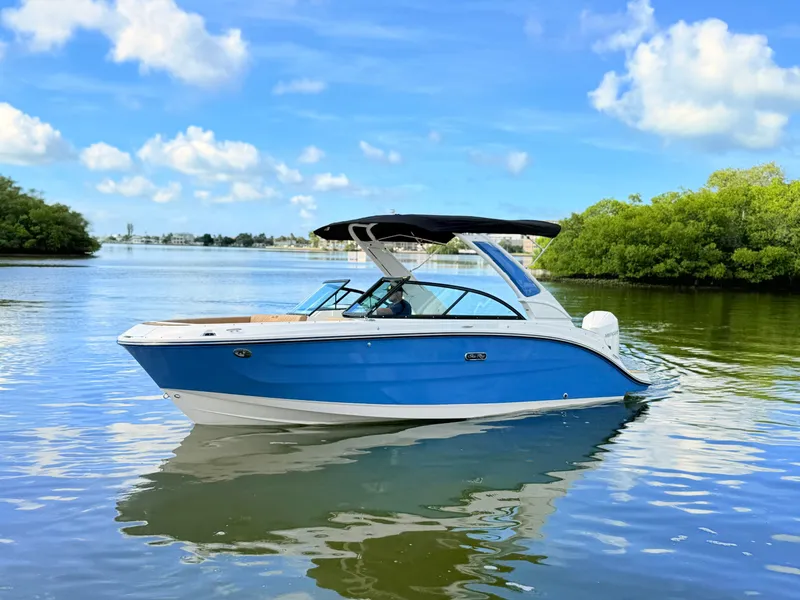 Slide: The Image of Sea Ray SDX 230 Outboard 2027 - 13