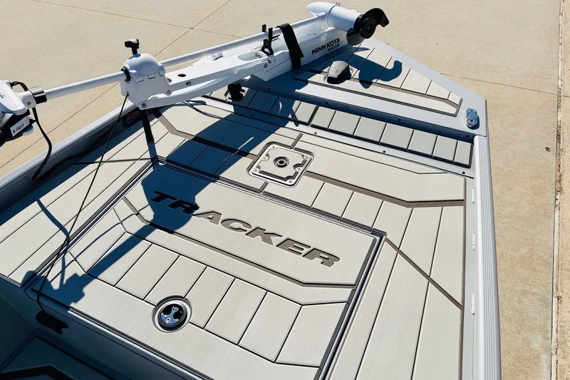 Slide: The Image of 2027 Tracker Bass Tracker Classic CC boat deck with Minn Kota trolling motor. - 11