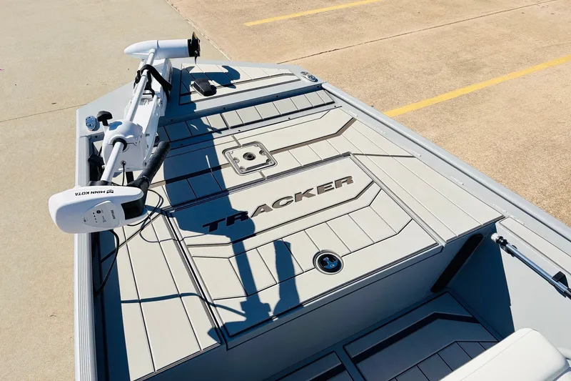 Slide: The Image of 2027 Tracker Bass Tracker Classic CC boat deck with Minn Kota trolling motor. - 12
