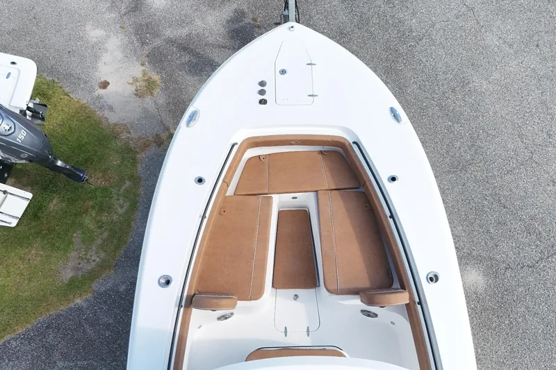 Slide: The Image of Overhead view of 2027 Sea Hunt Gamefish 28 Forward Seating boat. - 11