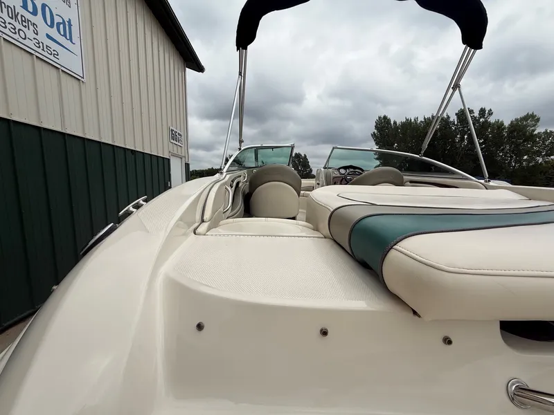 Slide: The Image of Sea Ray 200 Sport 2005 - 10