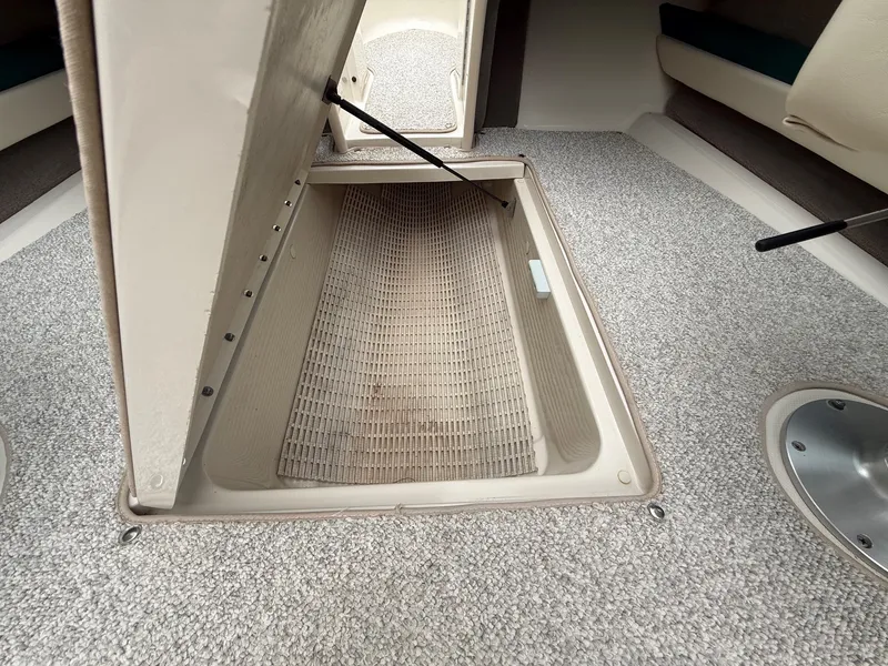 Slide: The Image of Sea Ray 200 Sport 2005 - 21