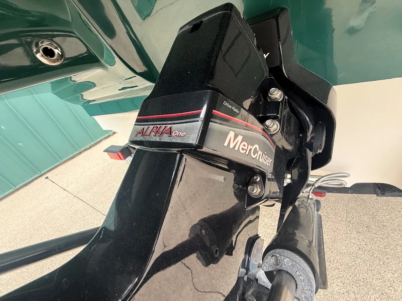Slide: The Image of Sea Ray 200 Sport 2005 - 8