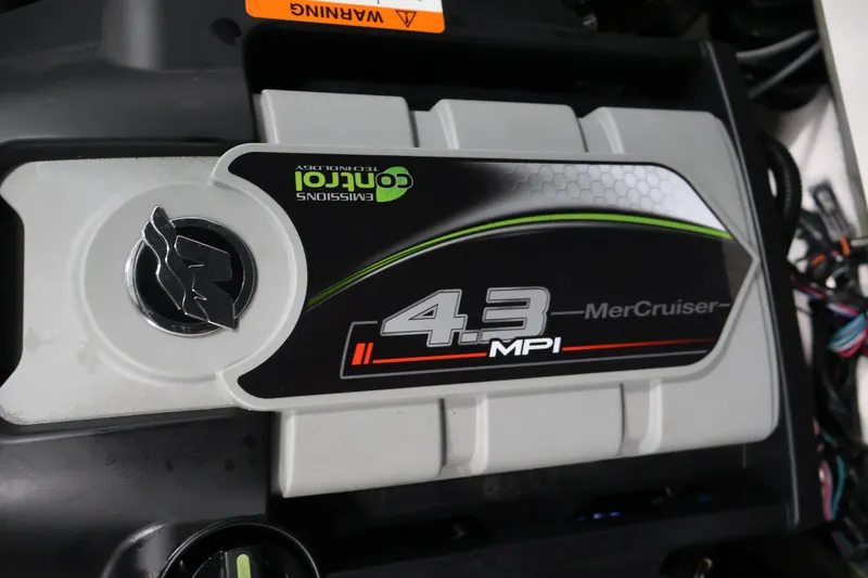 Slide: The Image of Engine of 2017 Four Winns H190 boat, featuring 4.3 MPI MerCruiser with emissions control technology. - 41