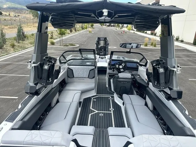 Slide: The Image of Nautique Super Air Nautique G23 Paragon 2022 - 14
