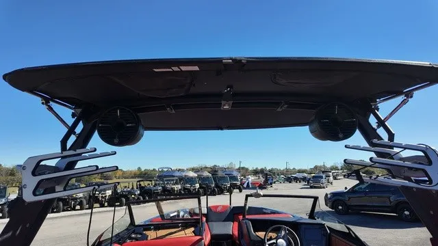 Slide: The Image of ATX Boats 22 S 2023: View of the cockpit with black sunshade and speakers. - 14