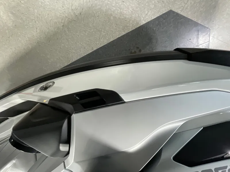 Slide: The Image of Sea-Doo GTX Limited 325 2026 - 8