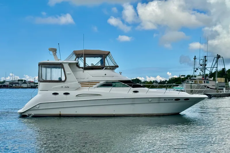 Slide: The Image of Sea Ray 420 Aft Cabin 2000 - 4