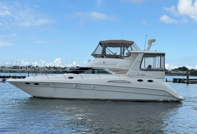 Slide: The Image of Sea Ray 420 Aft Cabin 2000 - 6