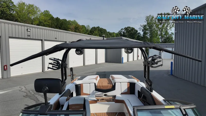 Slide: The Image of Nautique Super Air Nautique 230 2018 - 25