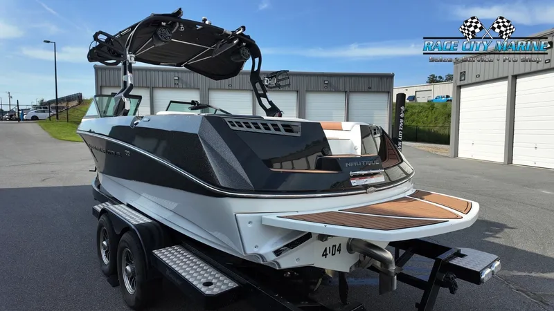 Slide: The Image of Nautique Super Air Nautique 230 2018 - 7