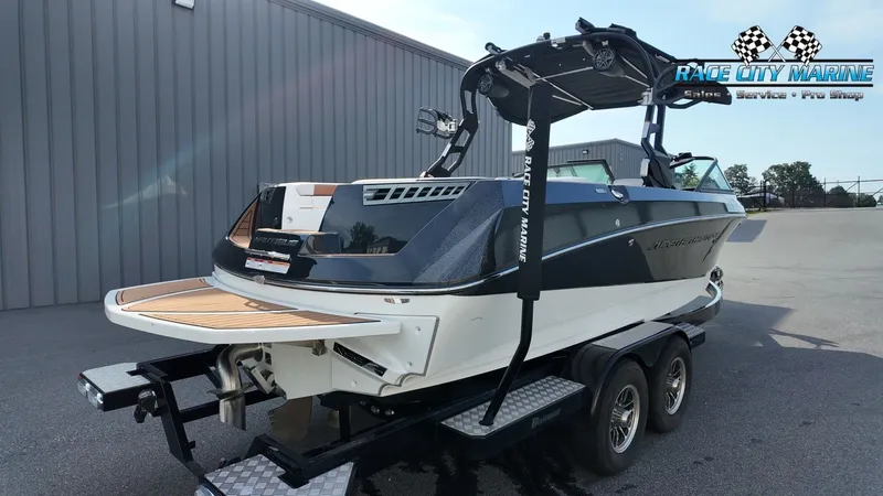 Slide: The Image of Nautique Super Air Nautique 230 2018 - 8