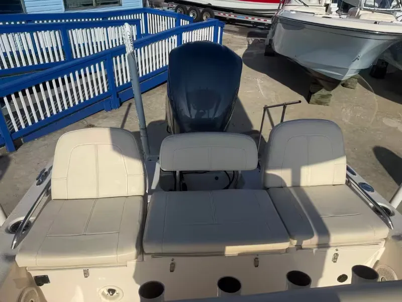 Slide: The Image of Grady-White 251 Coastal Explorer 2018 - 6