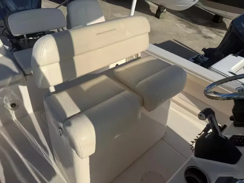 Slide: The Image of Grady-White 251 Coastal Explorer 2018 - 7