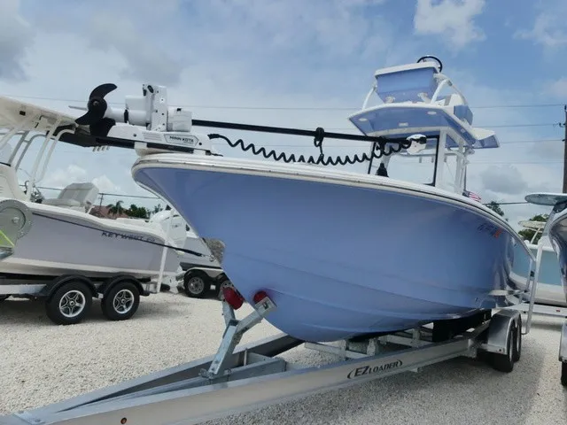 Slide: The Image of Robalo 266 Cayman SD 2023 - 3