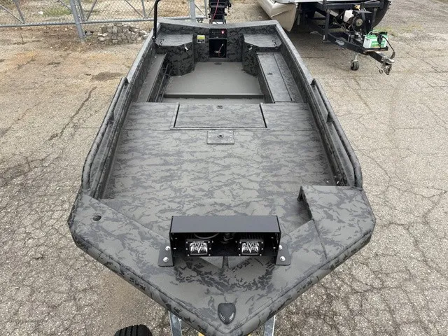 Slide: The Image of Gator-Tail GB 1750 Mid Savage 2026 - 4