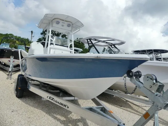 Slide: The Image of Sea Pro 230 Bay 2026 - 2