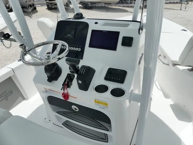 Slide: The Image of Sea Pro 210 Bay 2026 - 8