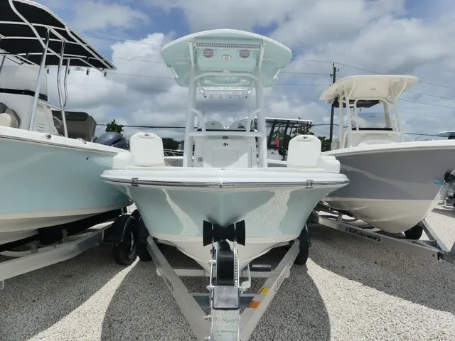 Slide: The Image of Sea Pro 210 Bay 2026 - 2