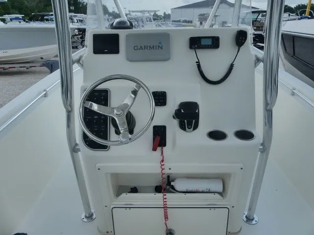 Slide: The Image of Cobia 237 Center Console 2023 - 7