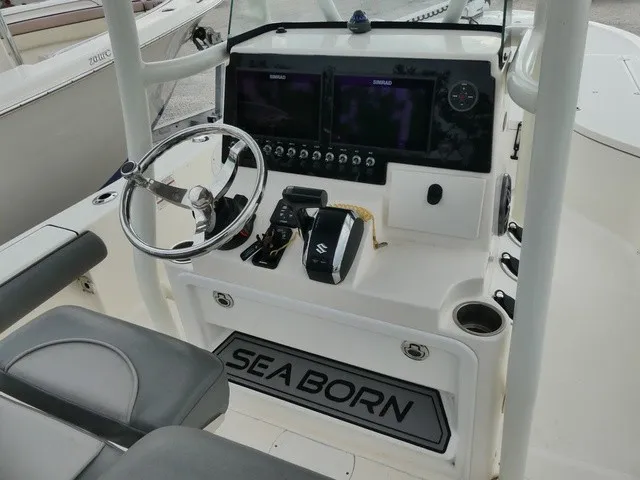 Slide: The Image of Sea Born FX24 Bay 2023 - 8