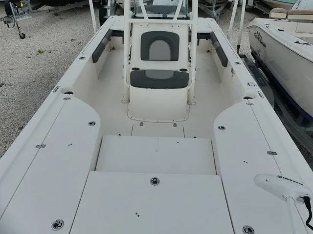 Slide: The Image of Sea Born FX24 Bay 2023 - 16