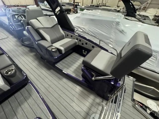 Slide: The Image of Manitou XT 27 SRW Dual Engine 2023 - 19