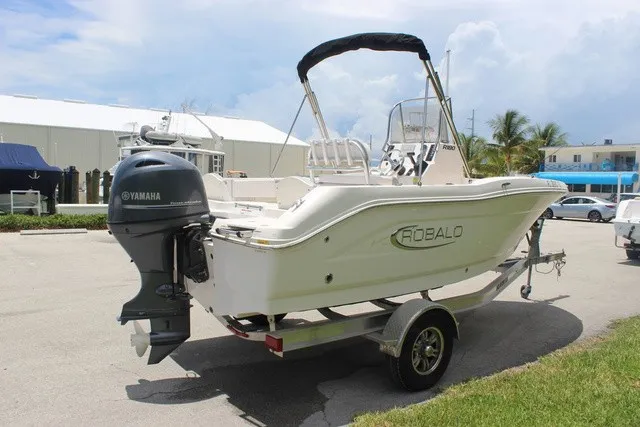 Slide: The Image of Robalo R180 Center Console 2021 - 5