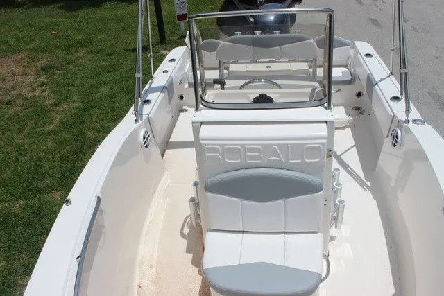 Slide: The Image of Robalo R180 Center Console 2021 - 11