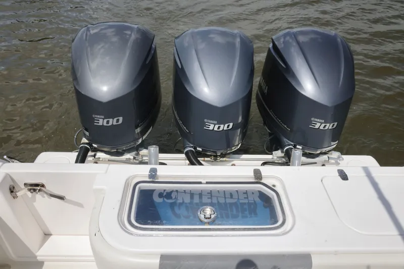 Slide: The Image of Triple Yamaha 300 engines on a 2016 Contender 35 ST boat. - 15