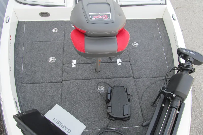 Slide: The Image of 2024 Ranger 212LS boat deck with Garmin equipment and seating. - 10